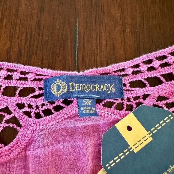 Democracy pink, embroidered peasant top. - Picture 2 of 7